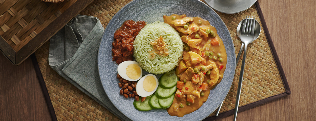 Pandan Nasi Lemak with Yellow Curry Chicken