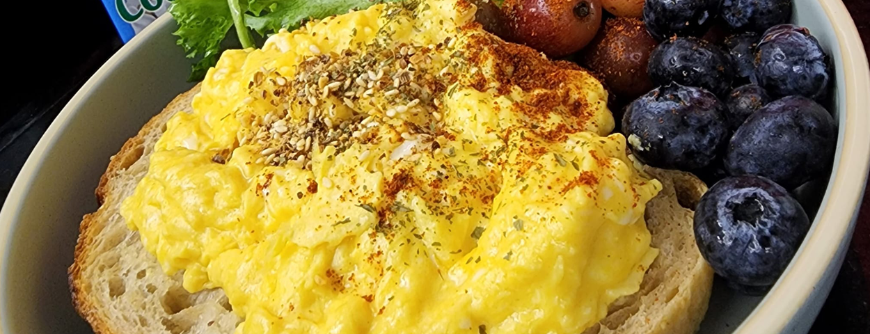 Breakfast Coconutty Scrambled Eggs